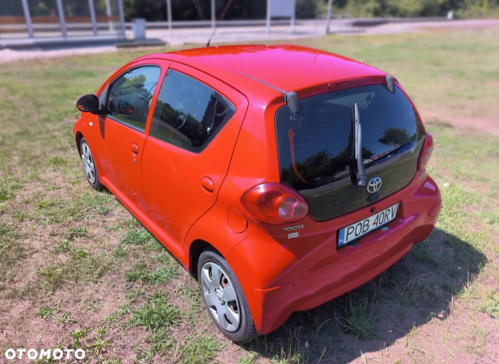 Toyota Aygo 1.4 d Luna - 13