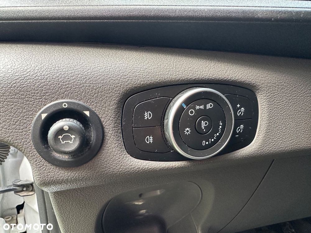 Ford Transit - 27