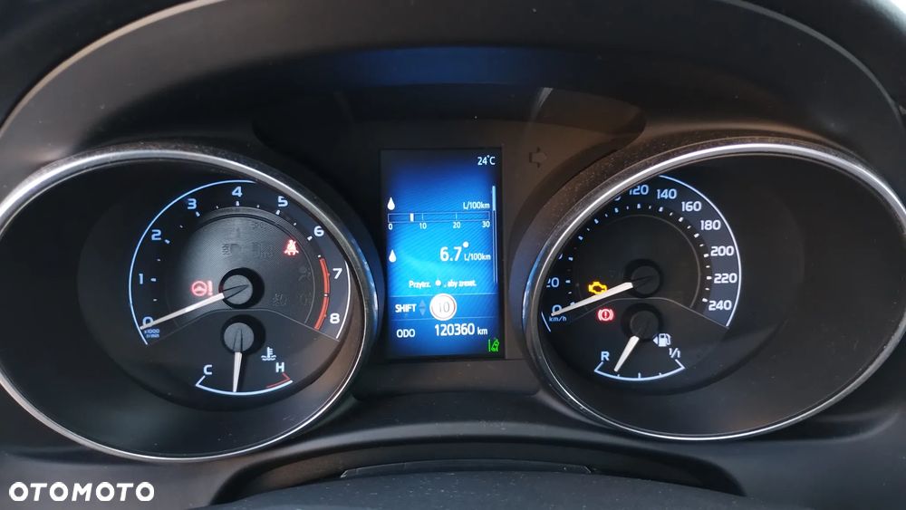 Toyota Auris 1.6 Premium - 16