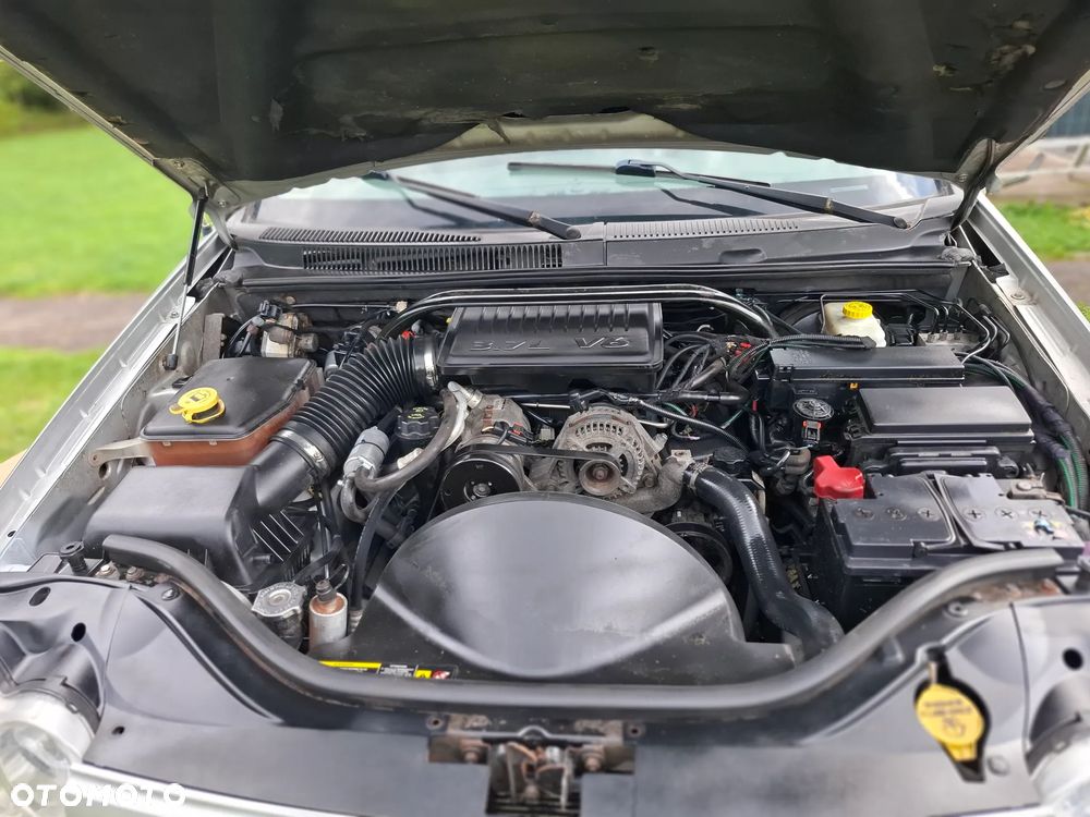 Jeep Grand Cherokee 3.7 V6 - 8