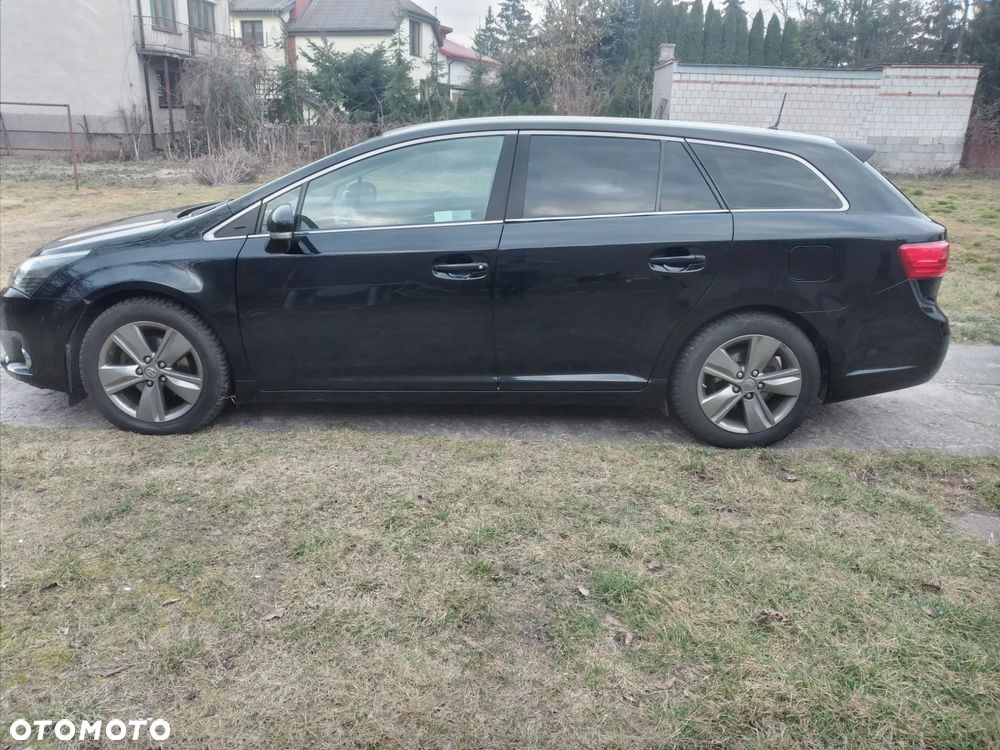 Toyota Avensis 2.0 D-4D Premium - 6