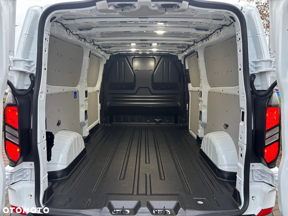 Ford Transit Custom - 8