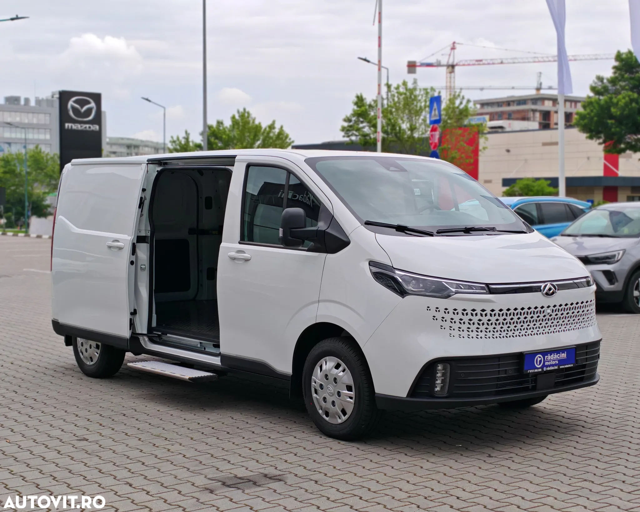 Maxus Deliver 7 Van - 3