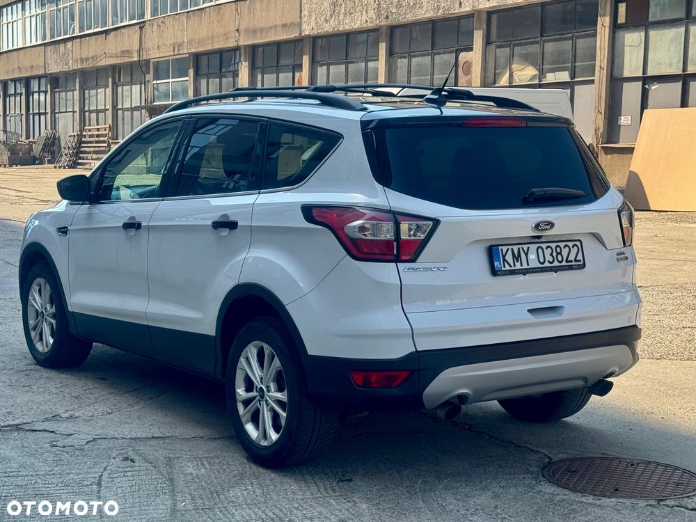 Ford Kuga 1.5 EcoBoost 4x4 Black & Silver - 4