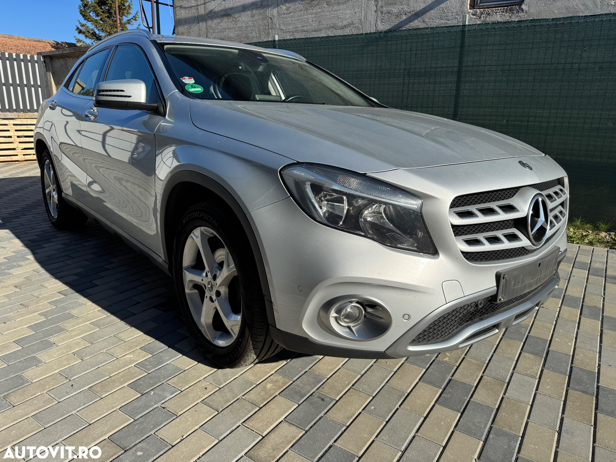 Mercedes-Benz GLA 200 (CDI) d 7G-DCT Urban - 4