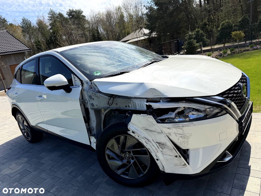 Nissan Qashqai 1.3 DIG-T MHEV Xtronic Acenta - 4