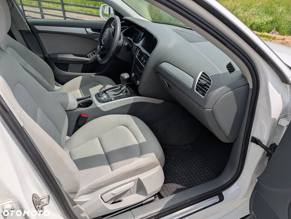 Audi A4 Avant 2.0 TDI DPF clean diesel multitronic S line Sportpaket - 27