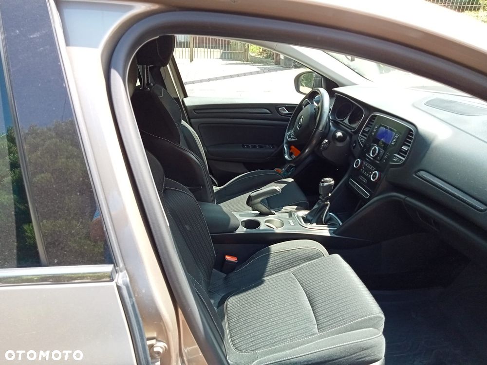 Renault Megane 1.6 SCe Life - 11