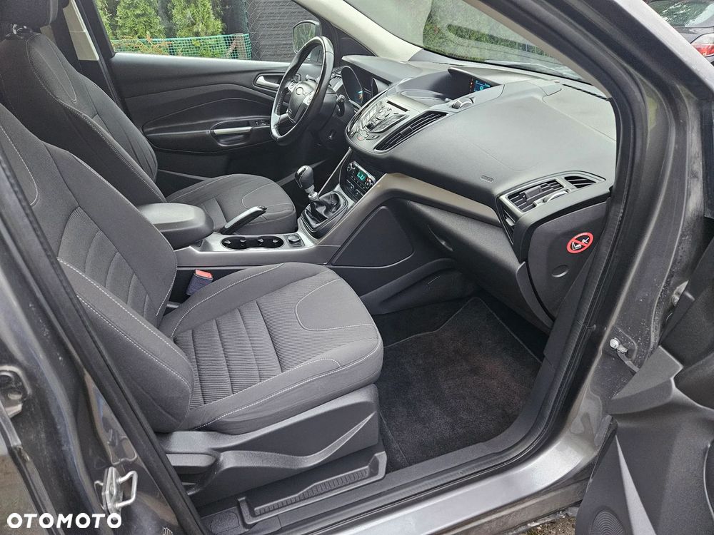 Ford Kuga - 29
