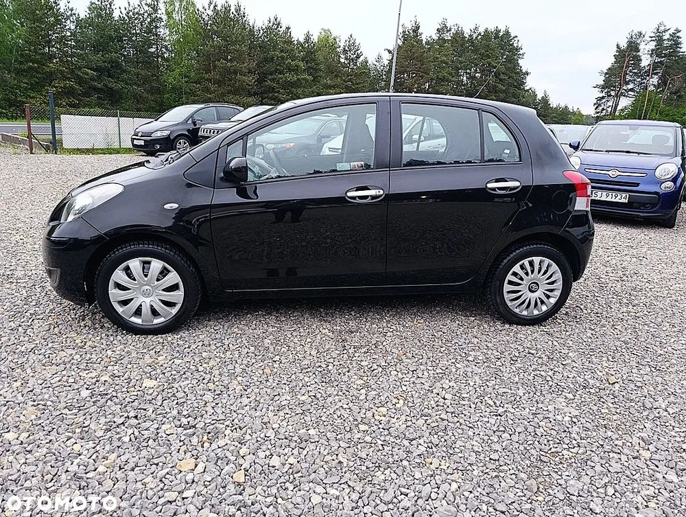 Toyota Yaris 1.33 Premium - 3