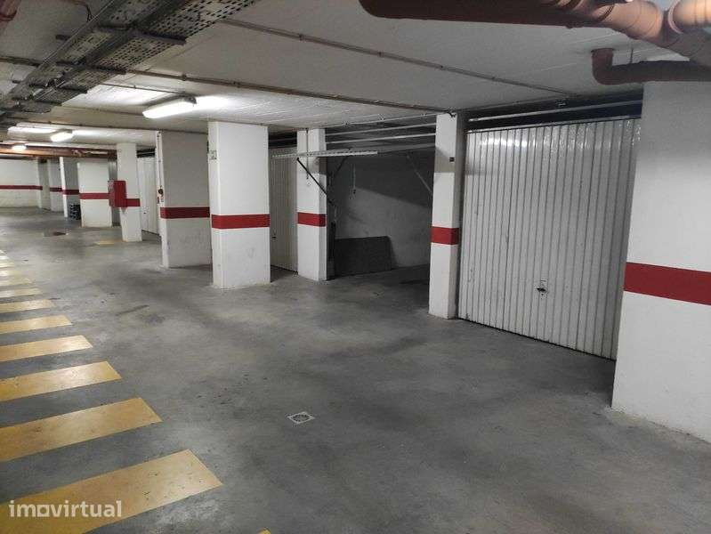 GARAGEM BOX – Centro de Algueirão - Mem Martins, Sintra - Grande imagem: 4/6