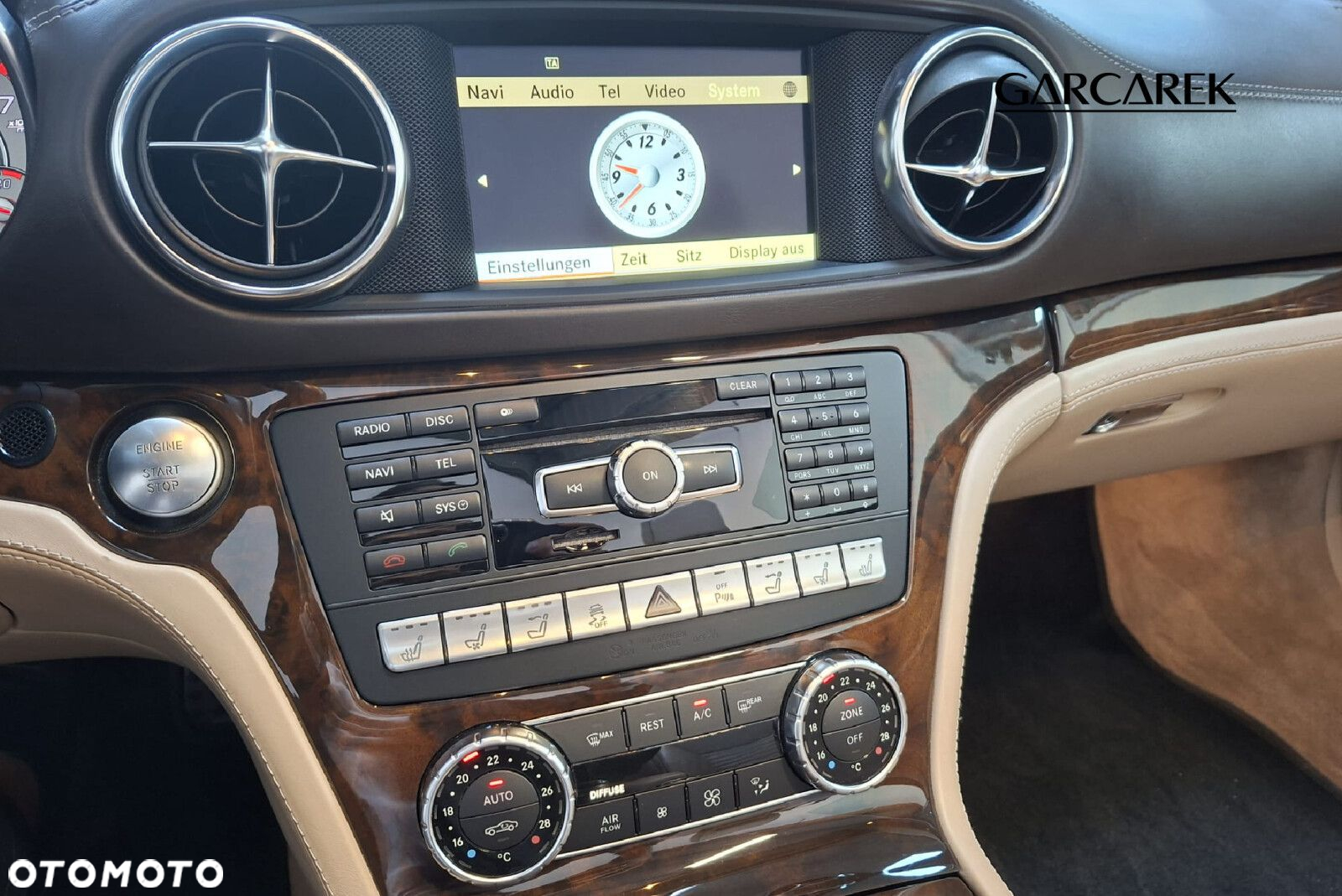 Mercedes-Benz SL - 24