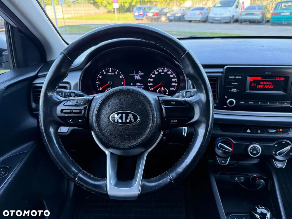 Kia Rio 1.2 M - 27