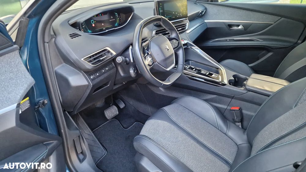 Peugeot 3008 PHEV 300 EAT8 4X4 Allure Pack - 20