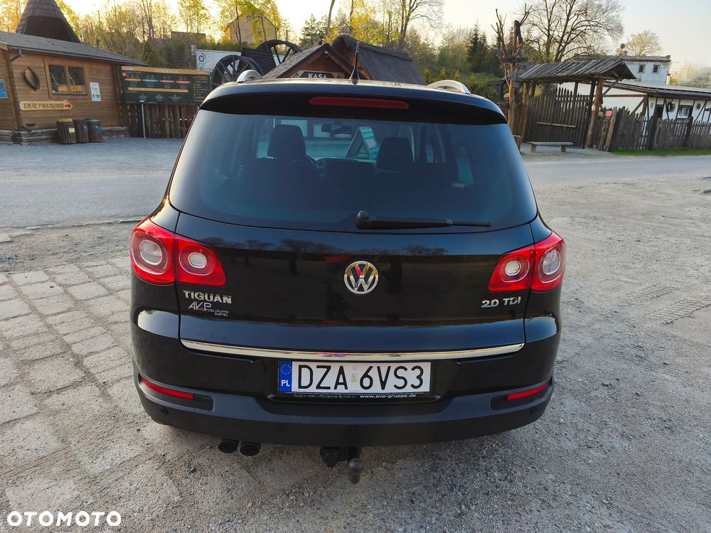 Volkswagen Tiguan - 4