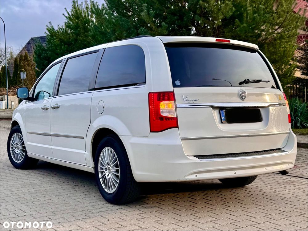 Lancia Voyager 2.8CRD Gold - 5
