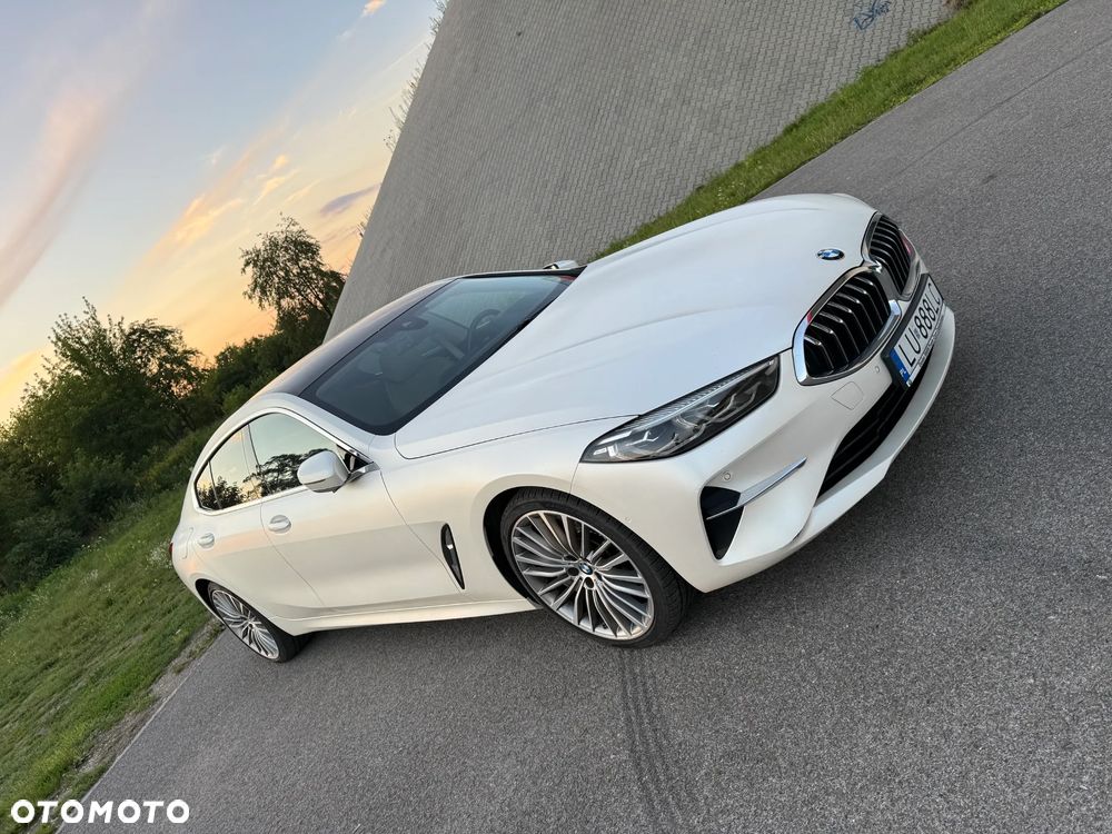 BMW Seria 8 - 12