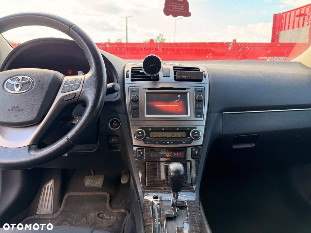 Toyota Avensis 2.0 Premium MS - 15