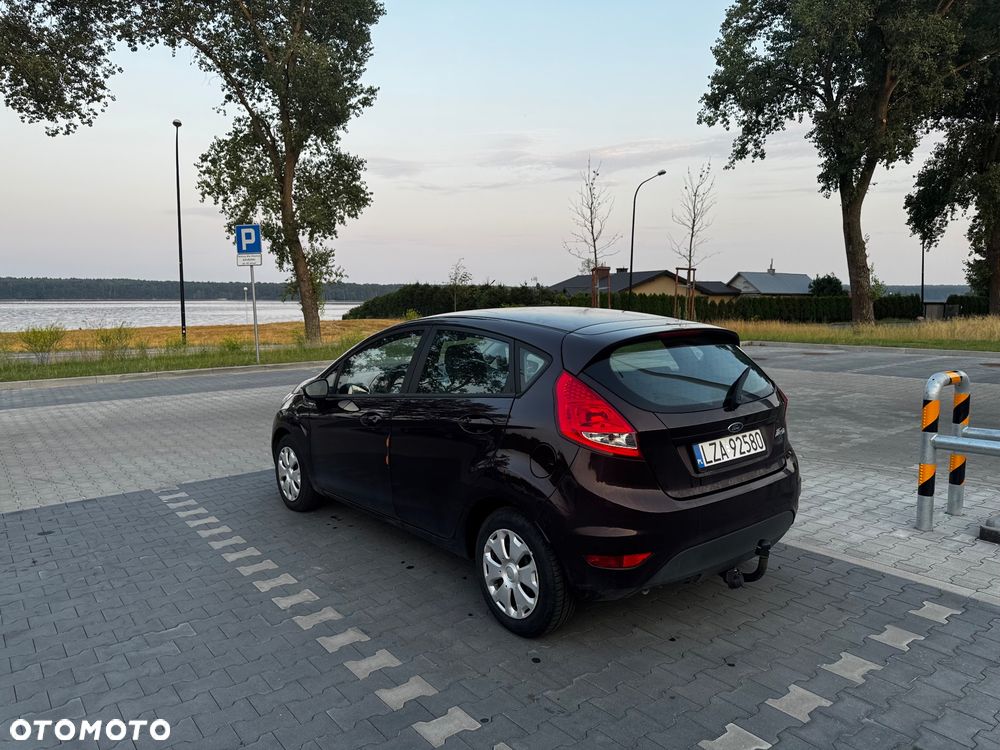 Ford Fiesta 1.4 Ghia EU5 - 11