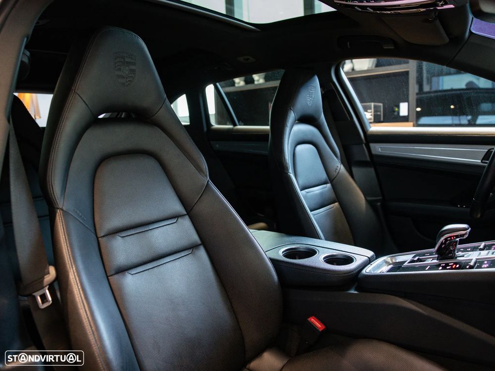 Porsche Panamera Sport Turismo 4 E-Hybrid Platinum Edition PDLS - 46