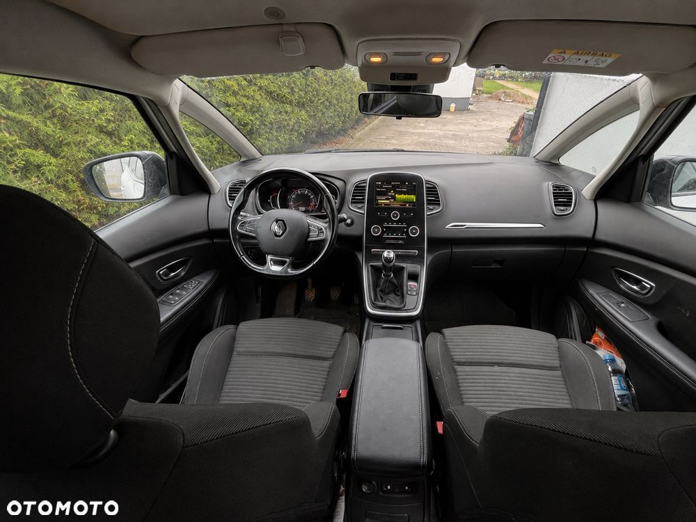 Renault Grand Scenic - 7