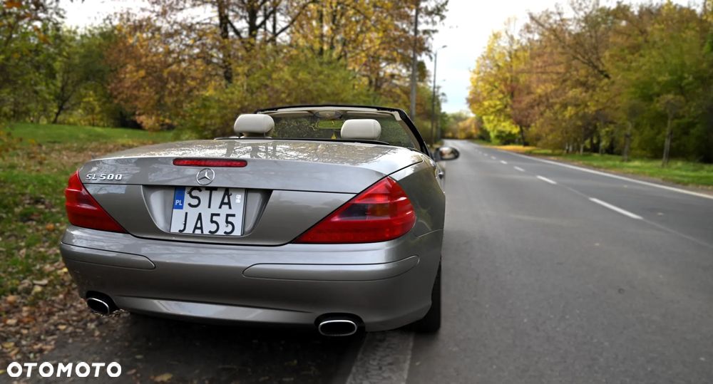 Mercedes-Benz SL - 23