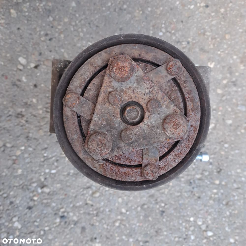 Suzuki Swift 1.3 kompresor klimatyzacji A4108997  95201-63JAQ - 5