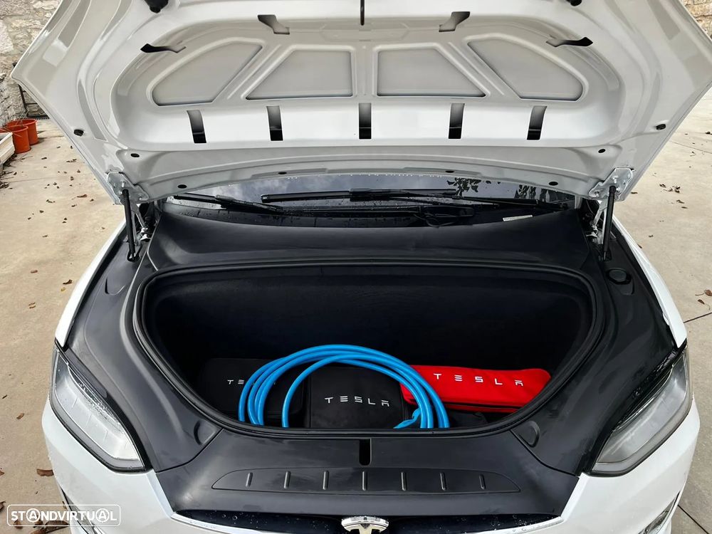 Tesla Model X 100 kWh Long Range AWD - 17