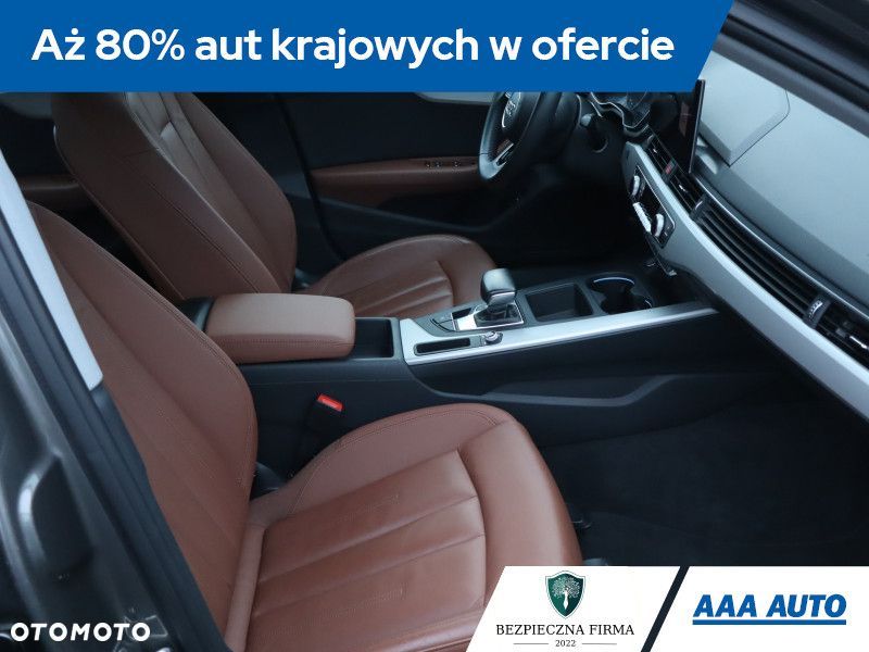 Audi A4 Limousine - 11