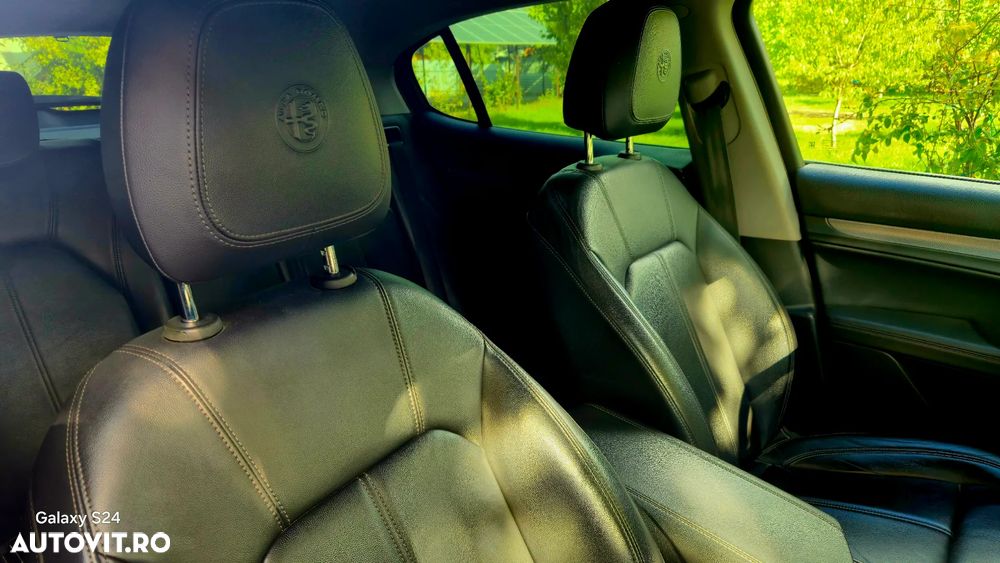 Alfa Romeo Stelvio 2.2 Diesel 16V AT8-Q4 Executive - 10