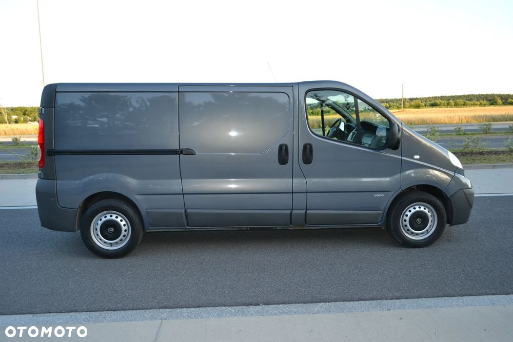Opel Vivaro - 5