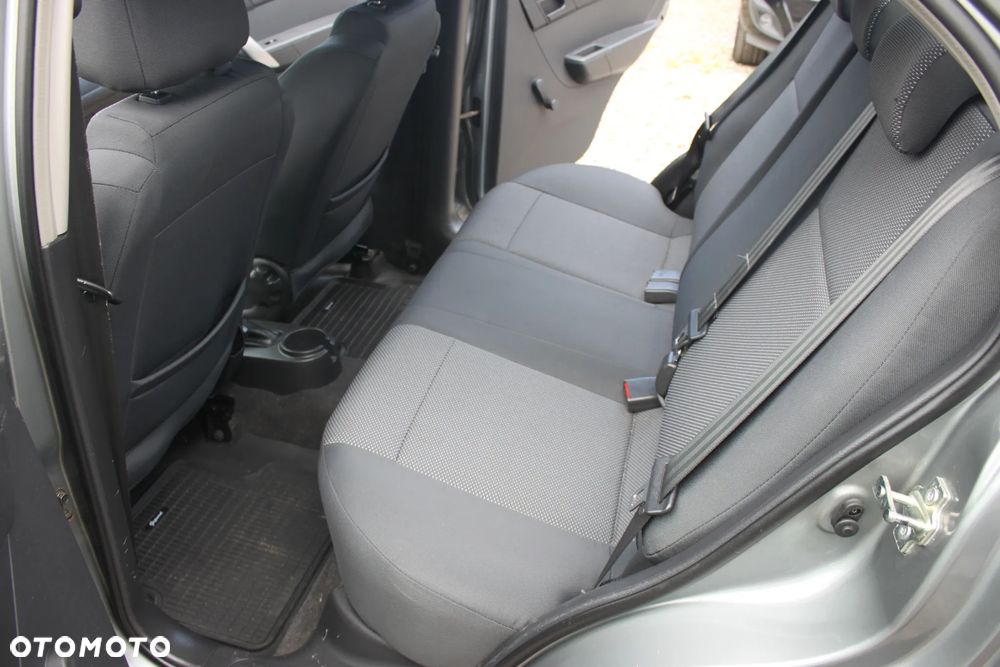 Chevrolet Aveo - 13