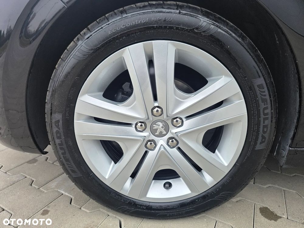 Peugeot 208 PureTech 82 Start & Stop Style - 28