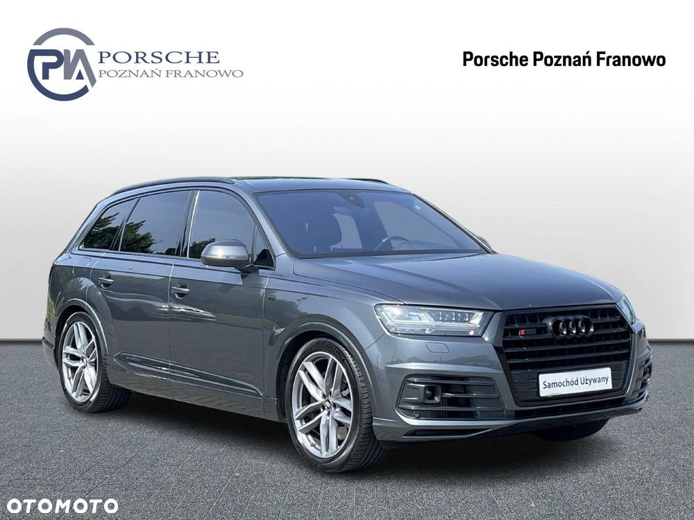 Audi SQ7 - 7