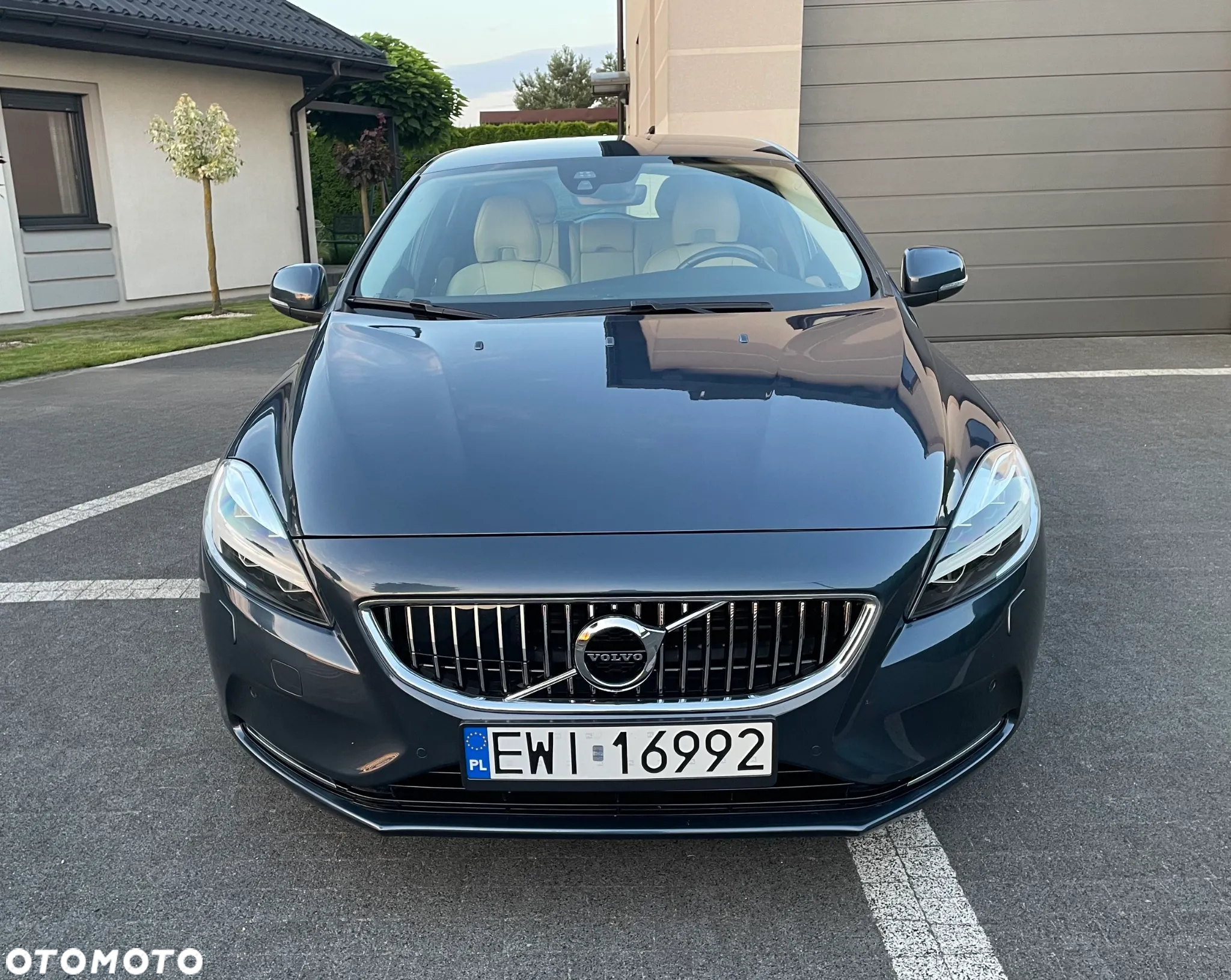 Volvo V40 T3 Geartronic Inscription - 2