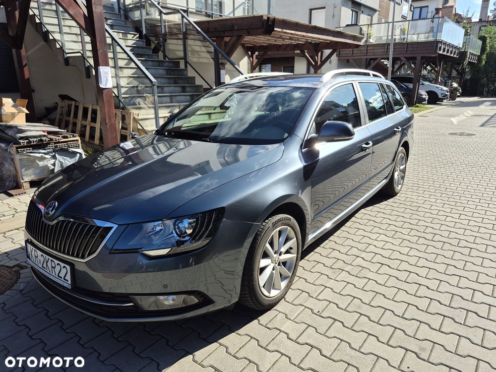 Skoda Superb 2.0 TDI 4x4 Ambition - 1