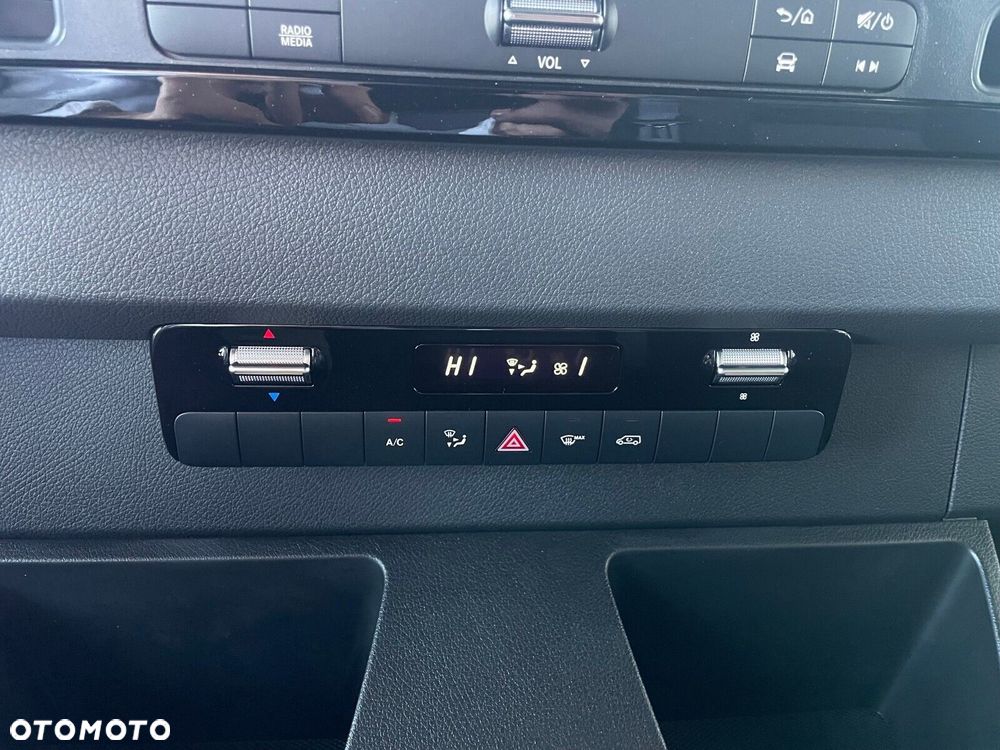 Mercedes-Benz Sprinter Sprinter 319 CDI - 17