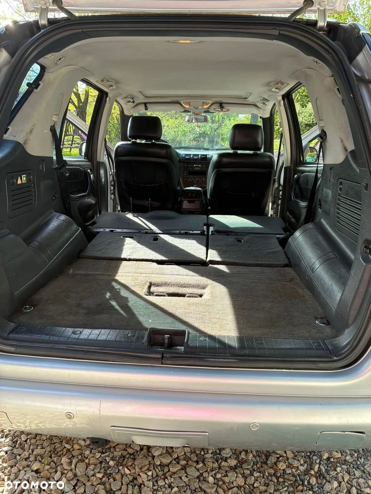 Mercedes-Benz ML - 26