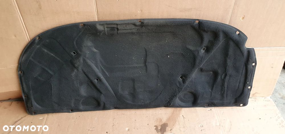 Wygłuszenie maski spinki Audi A4 B6 - 1