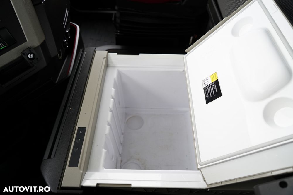 Volvo FH 500 / SOLOWKA / 6X2 / MEGA / PUNTE RIDICATĂ / TV - 26