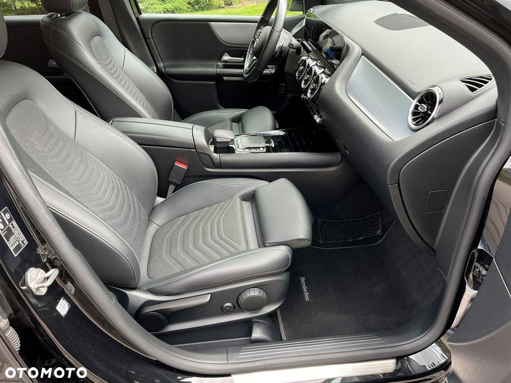 Mercedes-Benz Klasa B 180 d 7G-DCT Edition 2020 - 15
