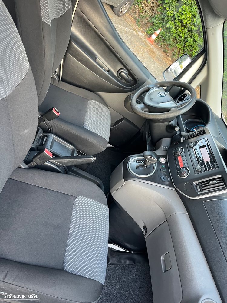 Nissan NV200 Combi - 21