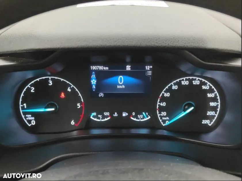 Ford Transit Connect - 8