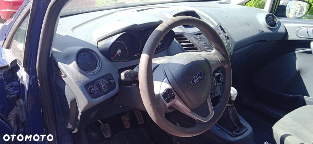 Na części Ford Fiesta MK7 1.4 TDCi 3D lak. E9 zderzak maska drzwi klapa fotele zawieszenie szyby - 12