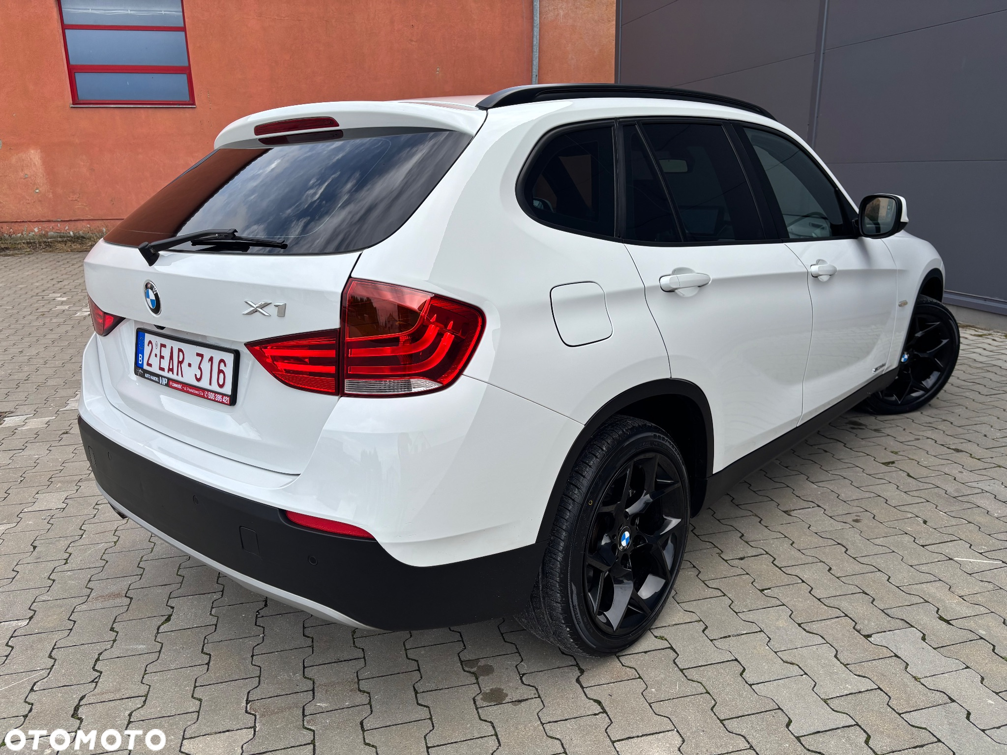 BMW X1 sDrive18d - 14
