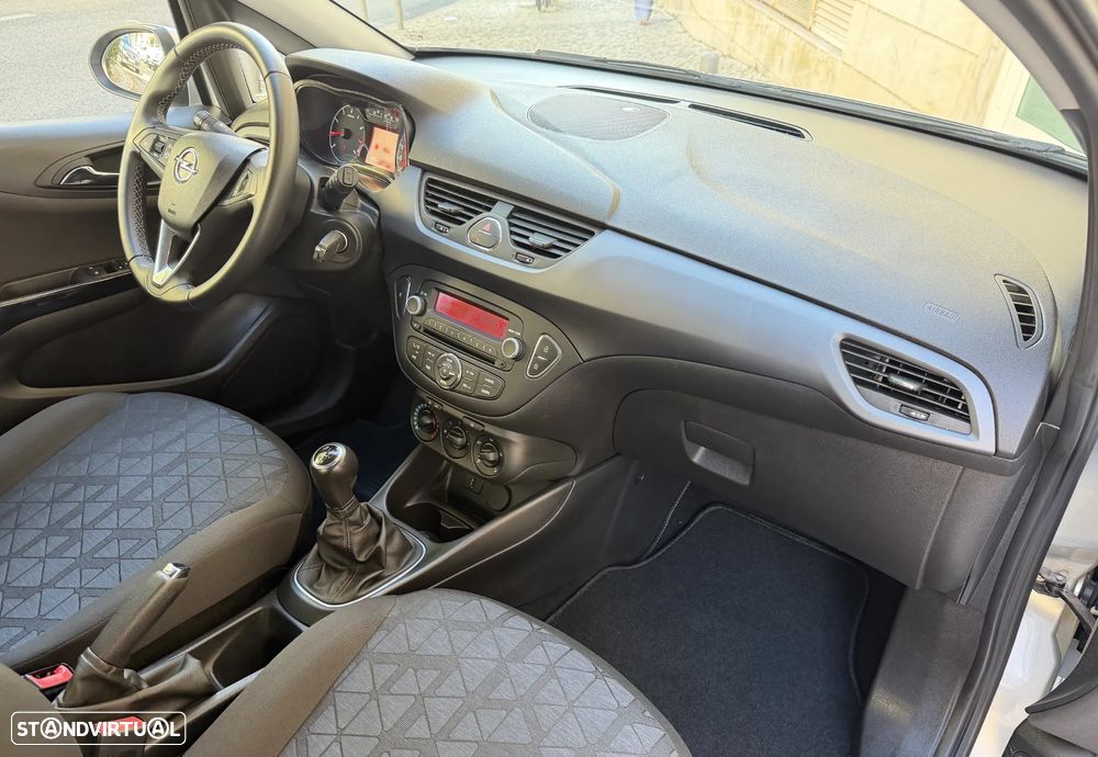 Opel Corsa 1.2 120 Anos - 18
