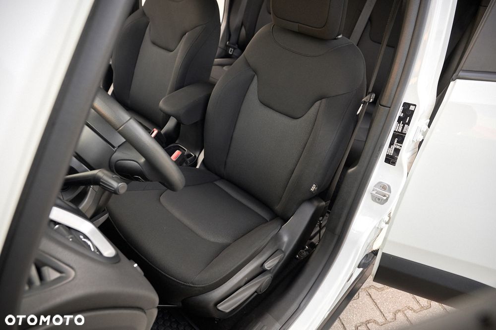 Jeep Renegade - 27