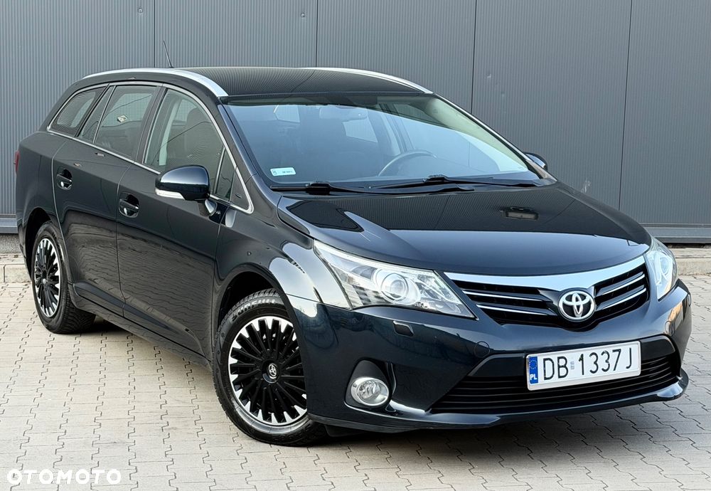 Toyota Avensis 2.0 D-4D Edition (2014) - 38