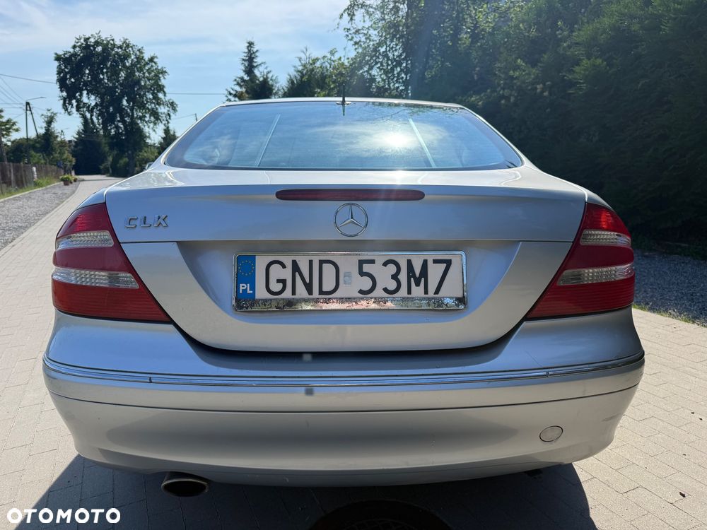 Mercedes-Benz CLK - 6