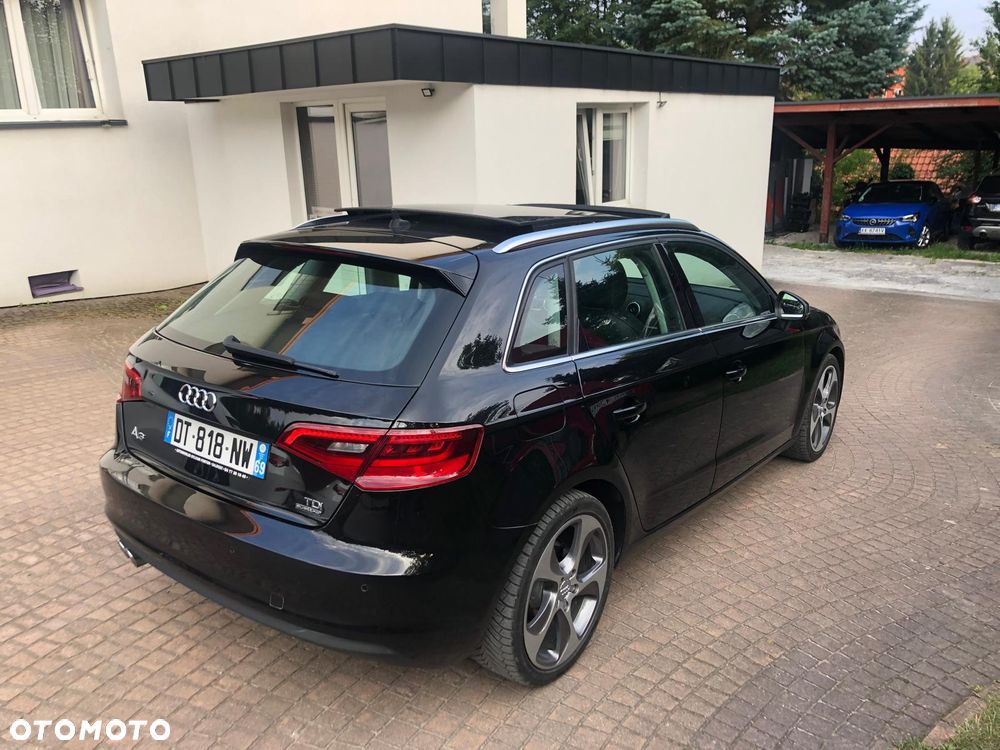 Audi A3 Sportback 2.0 TDI (clean diesel) quattro S tronic Ambiente - 3
